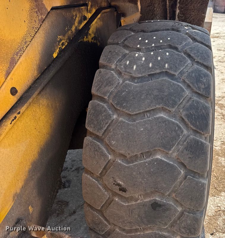 image for item DO2225 2004 Volvo L120E wheel loader
