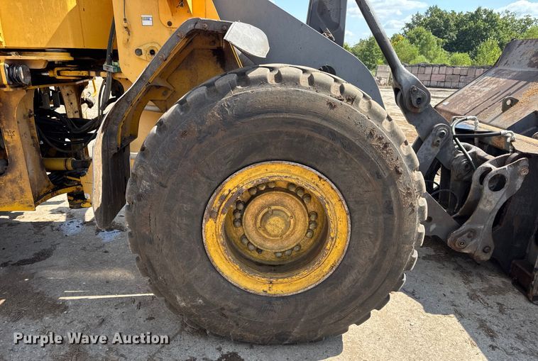 image for item DO2225 2004 Volvo L120E wheel loader