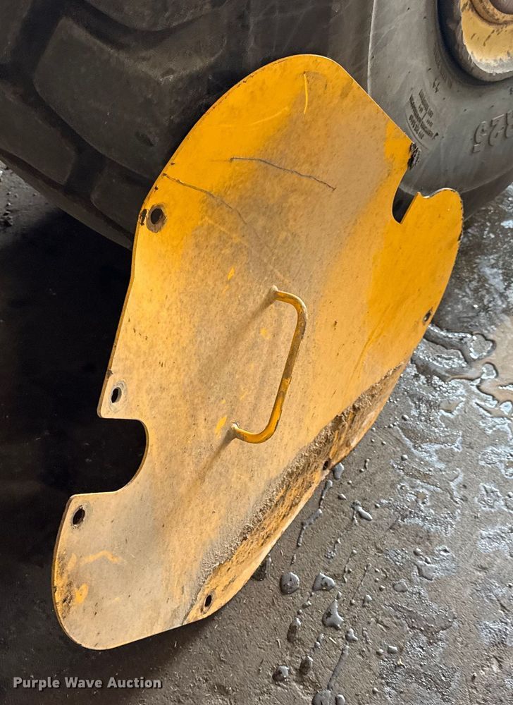 image for item DO2225 2004 Volvo L120E wheel loader