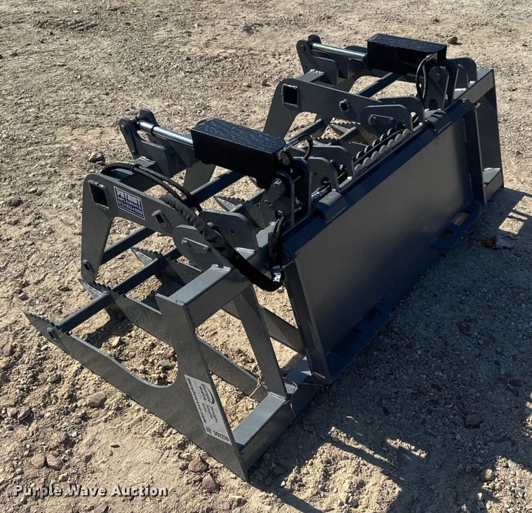 image for item DO2226 Patriot Implements skid steer grapple bucket