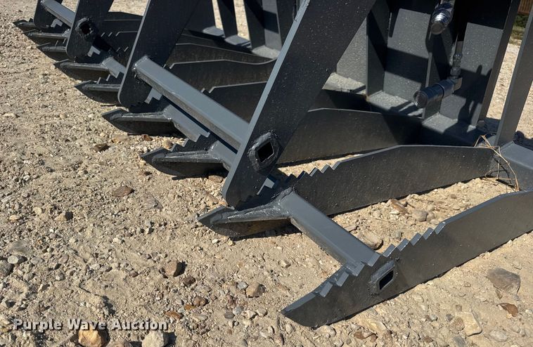 image for item DO2226 Patriot Implements skid steer grapple bucket