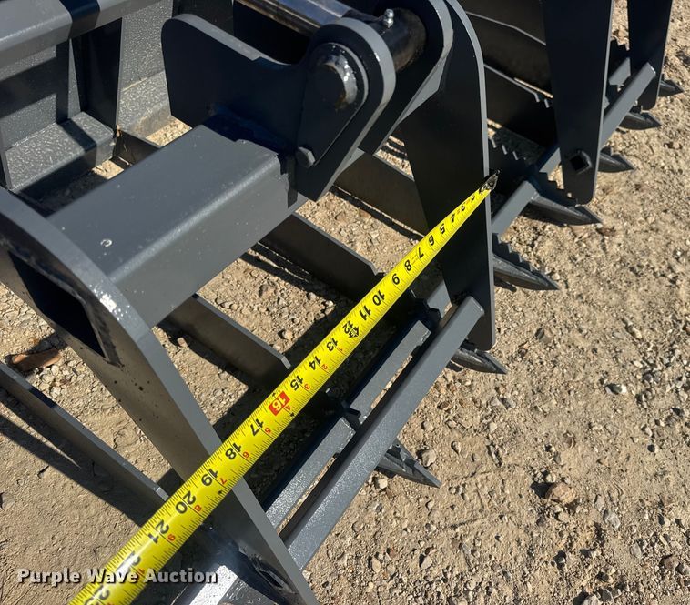 image for item DO2226 Patriot Implements skid steer grapple bucket