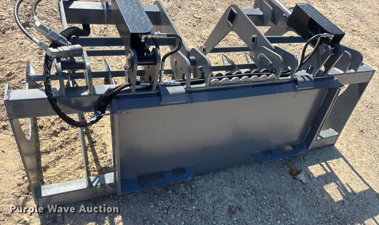 image for item DO2226 Patriot Implements skid steer grapple bucket