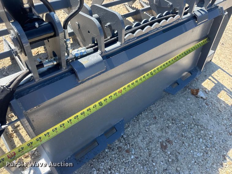 image for item DO2226 Patriot Implements skid steer grapple bucket