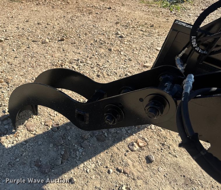 image for item DO2227 Patriot Implements compact utility loader log grapple