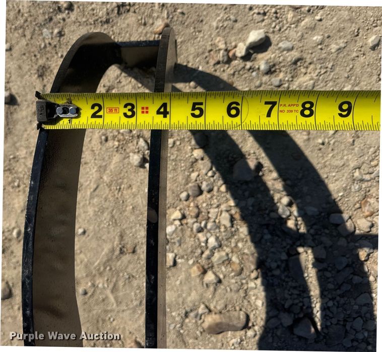 image for item DO2227 Patriot Implements compact utility loader log grapple