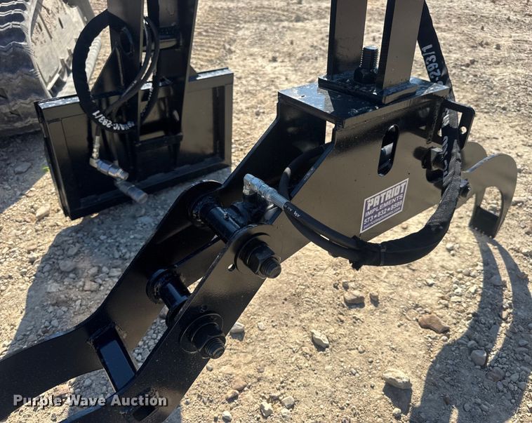 image for item DO2227 Patriot Implements compact utility loader log grapple