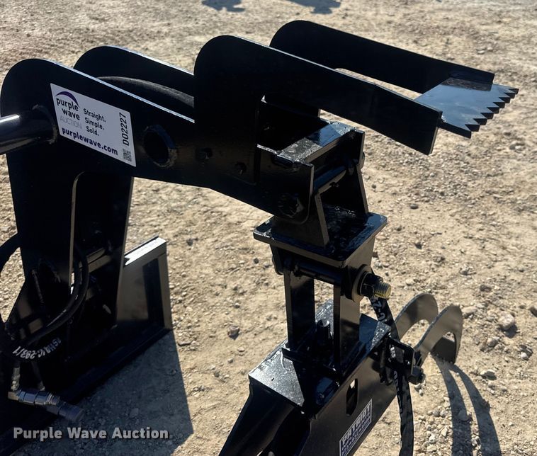 image for item DO2227 Patriot Implements compact utility loader log grapple