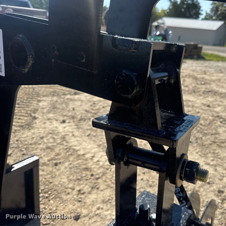 image for item DO2227 Patriot Implements compact utility loader log grapple