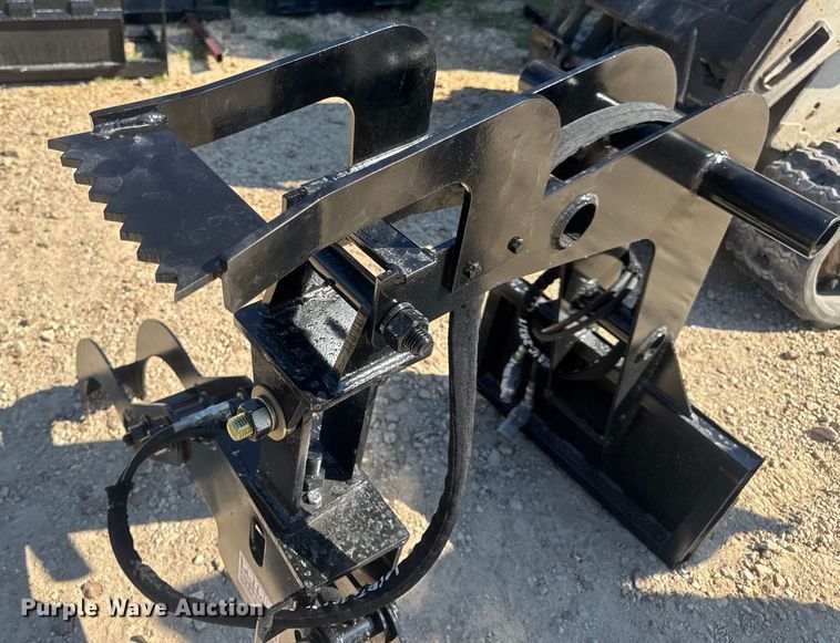 image for item DO2227 Patriot Implements compact utility loader log grapple