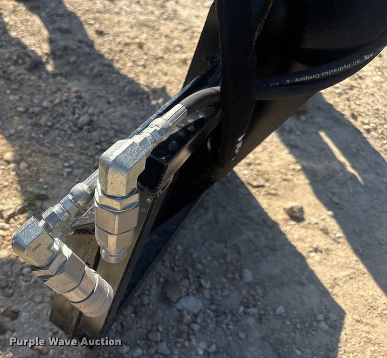 image for item DO2227 Patriot Implements compact utility loader log grapple