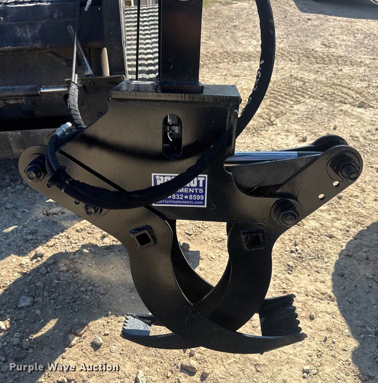 image for item DO2227 Patriot Implements compact utility loader log grapple