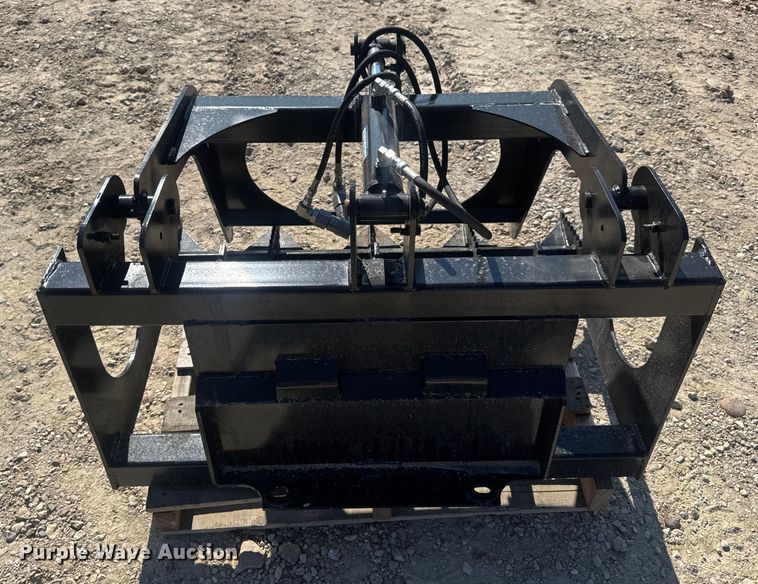 image for item DO2228 Patriot Implements compact utility loader grapple bucket