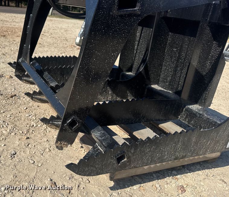 image for item DO2228 Patriot Implements compact utility loader grapple bucket