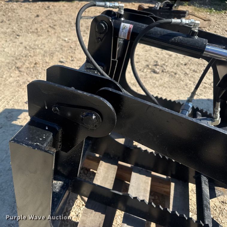 image for item DO2228 Patriot Implements compact utility loader grapple bucket