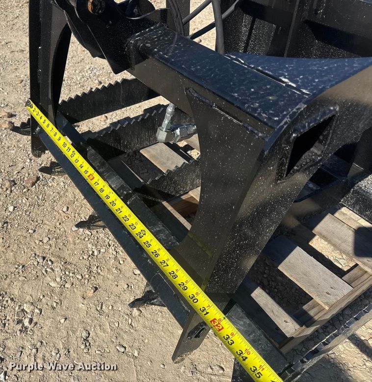 image for item DO2228 Patriot Implements compact utility loader grapple bucket