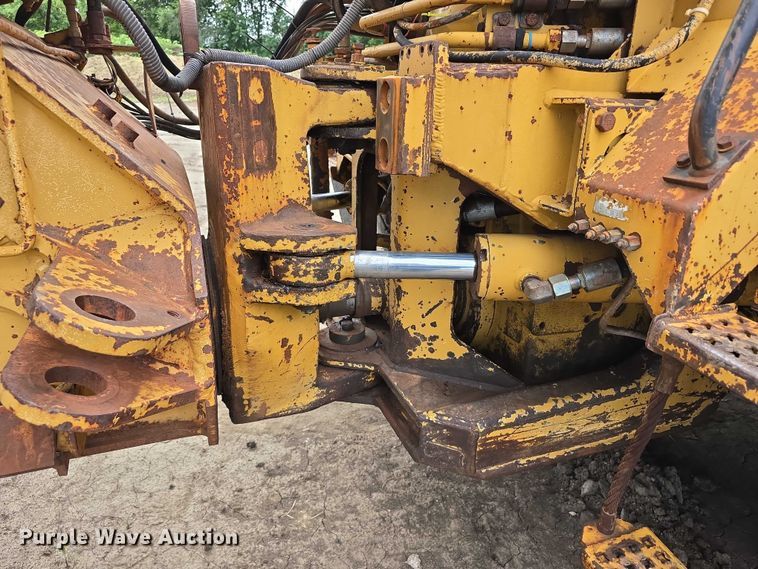 image for item DP8836 1993 Caterpillar D300D water wagon