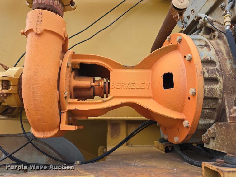 image for item DP8836 1993 Caterpillar D300D water wagon