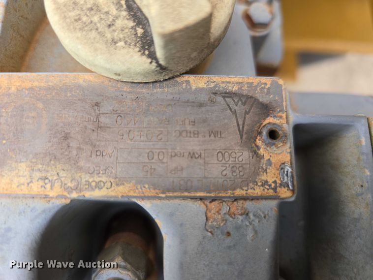 image for item DP8836 1993 Caterpillar D300D water wagon