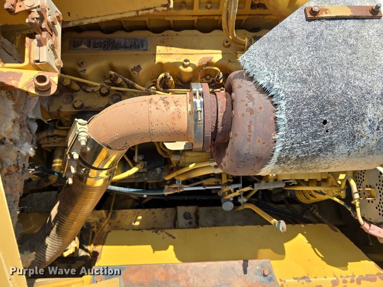 image for item DP8836 1993 Caterpillar D300D water wagon