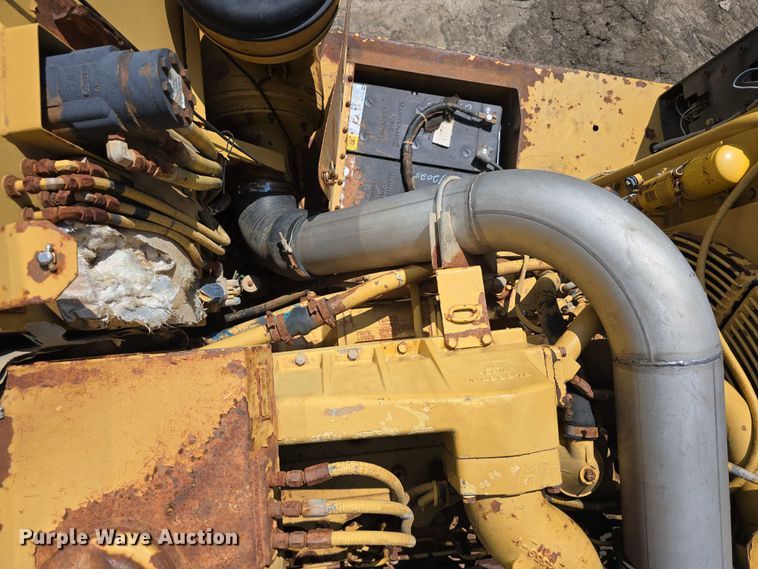 image for item DP8836 1993 Caterpillar D300D water wagon