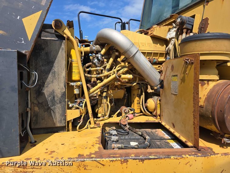 image for item DP8836 1993 Caterpillar D300D water wagon