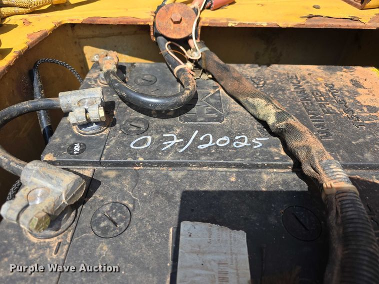 image for item DP8836 1993 Caterpillar D300D water wagon