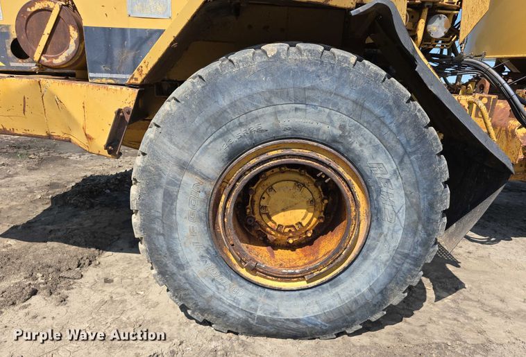 image for item DP8836 1993 Caterpillar D300D water wagon