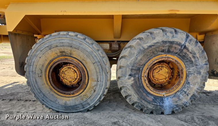 image for item DP8836 1993 Caterpillar D300D water wagon