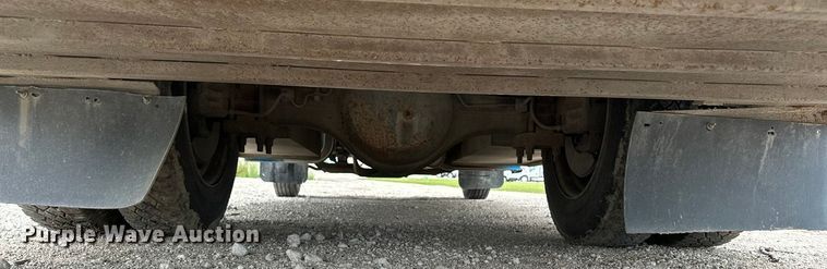 image for item DP8848 1998 International 4700 flatbed truck