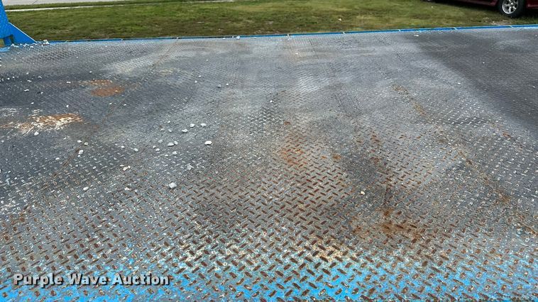 image for item DP8848 1998 International 4700 flatbed truck