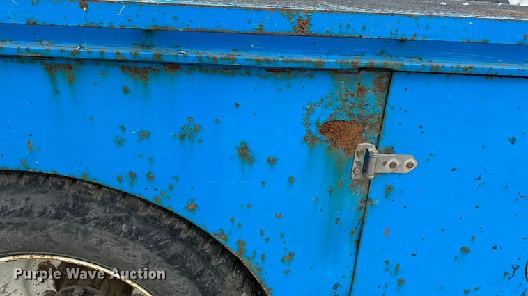 image for item DP8848 1998 International 4700 flatbed truck