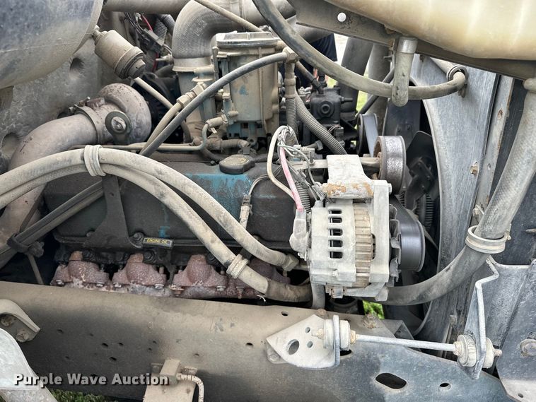 image for item DP8848 1998 International 4700 flatbed truck