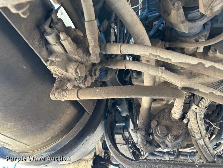 image for item DP8849 2010 Kenworth T800 semi truck