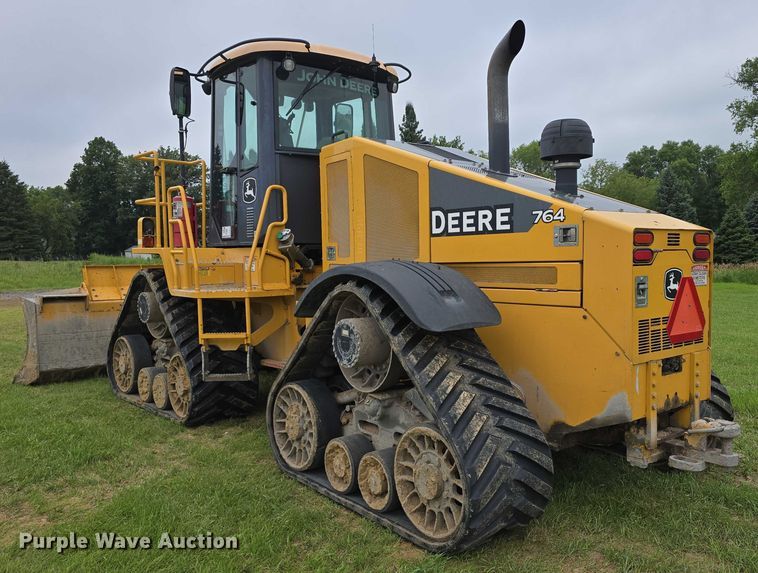 image for item DR3913 2014 John Deere 764 HSD dozer