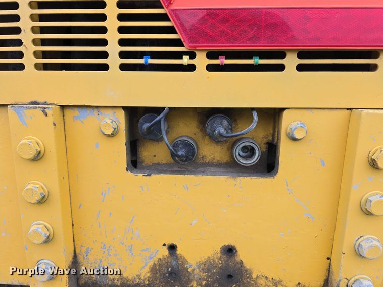 image for item DR3913 2014 John Deere 764 HSD dozer