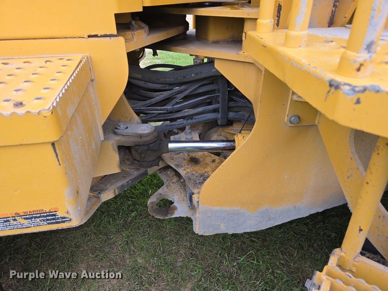 image for item DR3913 2014 John Deere 764 HSD dozer