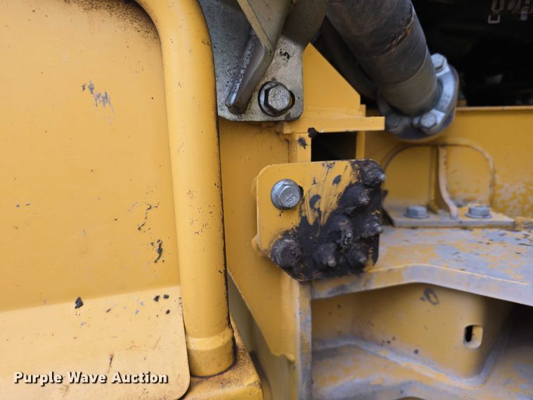 image for item DR3913 2014 John Deere 764 HSD dozer