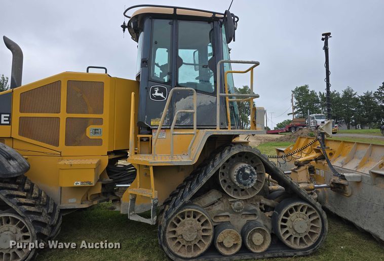 image for item DR3913 2014 John Deere 764 HSD dozer