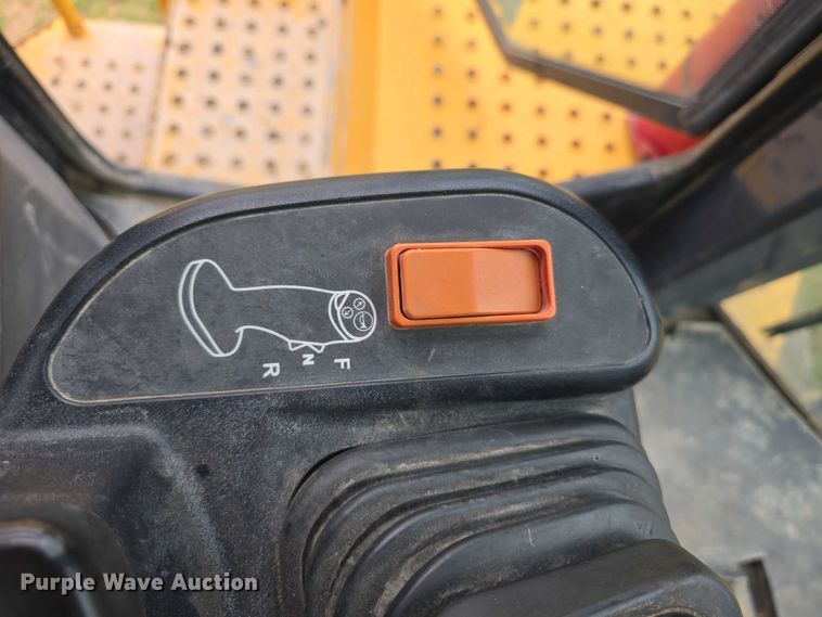 image for item DR3913 2014 John Deere 764 HSD dozer