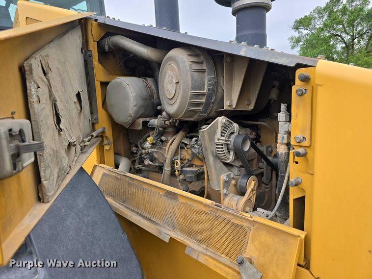 image for item DR3913 2014 John Deere 764 HSD dozer