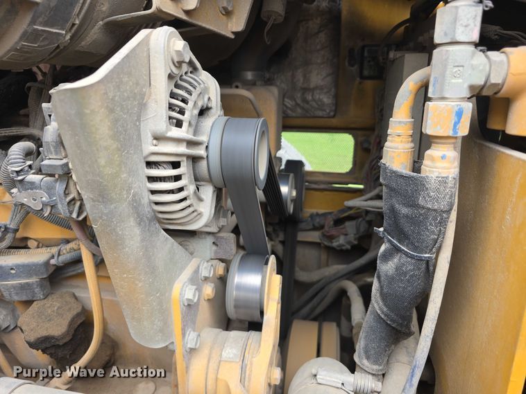 image for item DR3913 2014 John Deere 764 HSD dozer