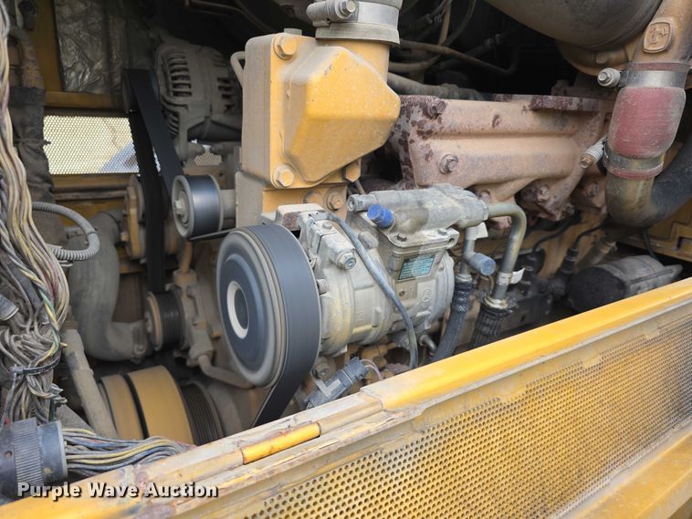 image for item DR3913 2014 John Deere 764 HSD dozer