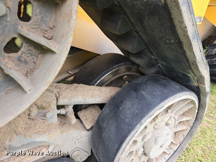 image for item DR3913 2014 John Deere 764 HSD dozer