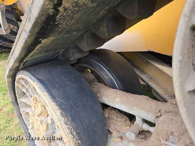 image for item DR3913 2014 John Deere 764 HSD dozer