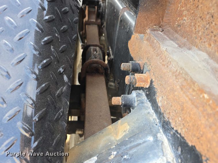 image for item DR3987 1999 Freightliner Business Class hook lift truck