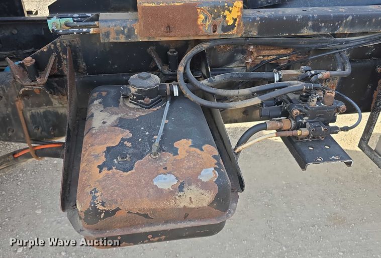 image for item DR3987 1999 Freightliner Business Class hook lift truck