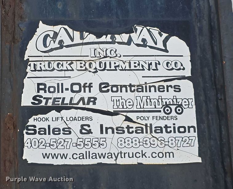 image for item DR3987 1999 Freightliner Business Class hook lift truck