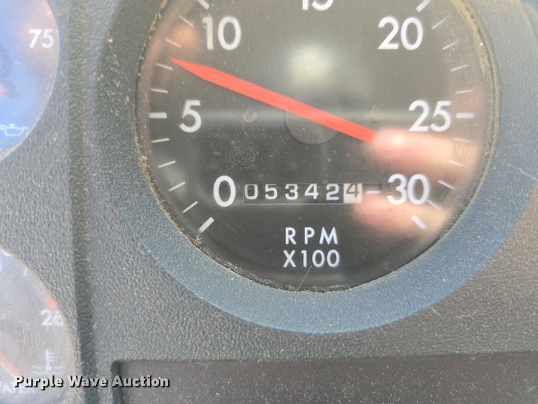 image for item DR3987 1999 Freightliner Business Class hook lift truck