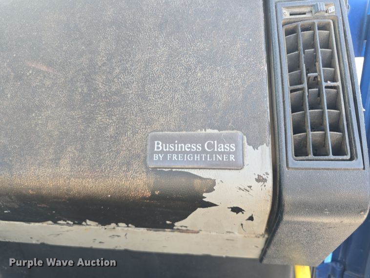 image for item DR3987 1999 Freightliner Business Class hook lift truck